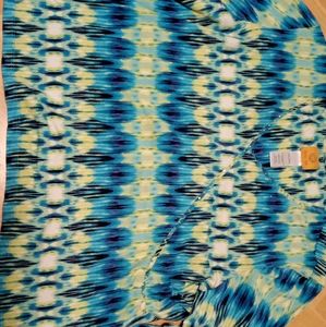 A fashionable work shirt